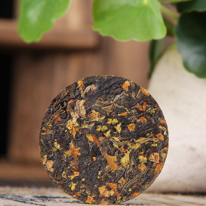 Wholesale 500g Osmanthus Black Tea Mini Cake | Bustan.store
